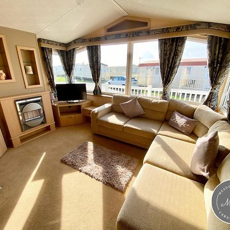 Palm Grove 132 - Pet Friendly, Wifi, Central Heating, Close To Shops And Beach - Meadow Lakes Caravan & Lodge Hire Chapel Saint Leonards Bagian luar foto